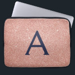 Roze roze roodbruine marineblauw glitter Sparkle M Laptop Sleeve<br><div class="desc">Blush Pink and Roos Gold Navy Blue Faux Glitter and Sparkle Elegant Monogram Hoesje. Dit hoesje kan worden aangepast om uw initiaal en voornaam te omvatten.</div>