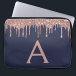 Roze roze roodbruine marineblauw glitter Sparkle M Laptop Sleeve<br><div class="desc">Roze roze rozengoud en marineblauw faux Droog Modern and Elegant Girly Glitter and Sparkle Elegant Monogram Hoesje. Dit hoesje kan worden aangepast om uw initiaal en voornaam te omvatten.</div>