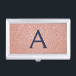 Roze roze roodbruine marineblauw glitter Sparkle M Visitekaarthouder<br><div class="desc">Blush Pink Rose Gold en Navy Blue Faux Glitter en Sparkle Elegant Monogram visitekaarthouder. Deze visitekaarthouder kan worden aangepast om uw initiaal en voornaam op te nemen.</div>