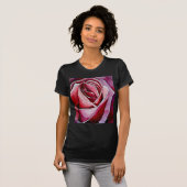 Roze roze rozenbloem waterverf abstracte kunst t-shirt (Voorkant volledig)