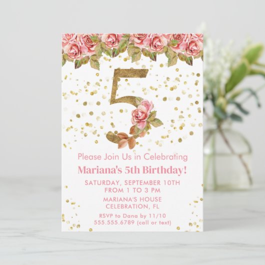 Roze Rozen Bloemen 5e Verjaardagsfeest Kaart (Staand voorkant)