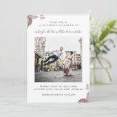 Roze rozen bruiloft foto uitnodiging (Staand voorkant)