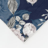 Roze Rozen Donkerblauw: Fleece Deken (Hoek)