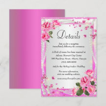 Roze rozen en parelsnoeren