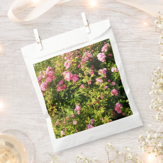 Roze rozen in bloei bedankzakje (Geknipt)