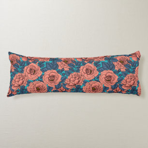 Roze rozen met blauwe bladeren op blauw lichaamskussen