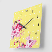 Roze rozen op gele wandklok (Hoek)