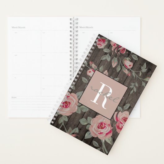 Roze Rozen op rustieke houten monogram planner (Display)