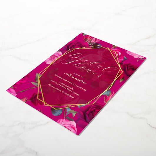 Roze rozen op Viva Magenta | VRIJGEZELLENFEEST Folie Uitnodiging (Gedraaid)