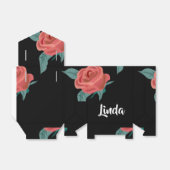 Roze rozen op zwart bedankdoosjes (Uitgevouwen)
