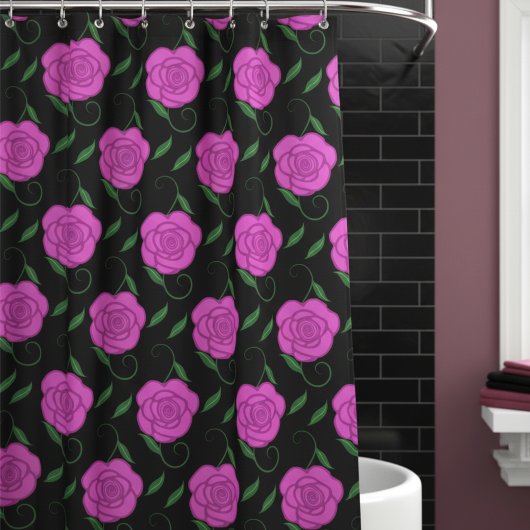 Roze rozen op zwart douchegordijn