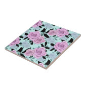 roze rozen, rozen, achtergrond turkooizen tegeltje (Zijkant)