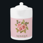 roze rozen, speciaal gepersonaliseerd theepot<br><div class="desc">De gepersonaliseerde theepot kenmerkt  illustratie van  roze rozen,  met elegante klantgerichte tekst op pastelroze achtergrond.</div>