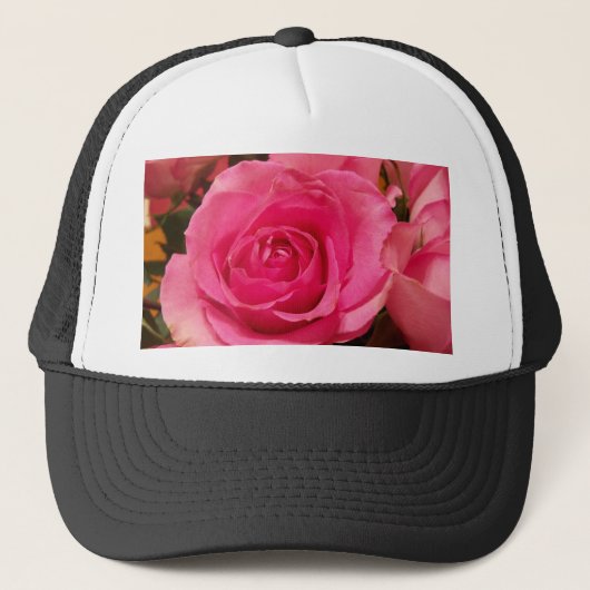 Roze rozen trucker pet (Voorkant)