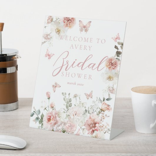 Roze Rozen Vlinder Bloemachtige Bruiloftswelkom Reclamebord Met Voetstuk (Insitu)