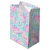 Roze Rozen Witte Vlinders, Blauw Medium Gift Bag Cadeauzakje (Achterkant Gekanteld)