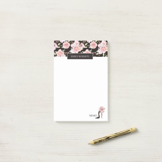 Roze rozen, zwart stiletto elegant mode ontwerp post-it® notes (Op bureau)