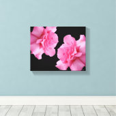 roze rozenbloem moderne minimalistische bloemen canvas afdruk (Insitu (Houten vloer))