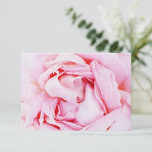 Roze Rsvp met envelop (Staand voorkant)