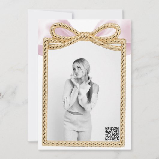 Roze Ruffle Cascade Bow Elegant Sweet 16 Party Kaart (Achterkant)