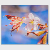 Roze Sakura Flower Blue Sky Cadeaupapier (Vlak)