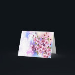 Roze Sakura op geschilderde achtergrond Kaart<br><div class="desc">Artistiek getekende tak met roze kersenbloesems op een schilderachtige, textuurrijke achtergrond, overgeschilderd met witte, roze en blauwe verf. Roze Sakura</div>