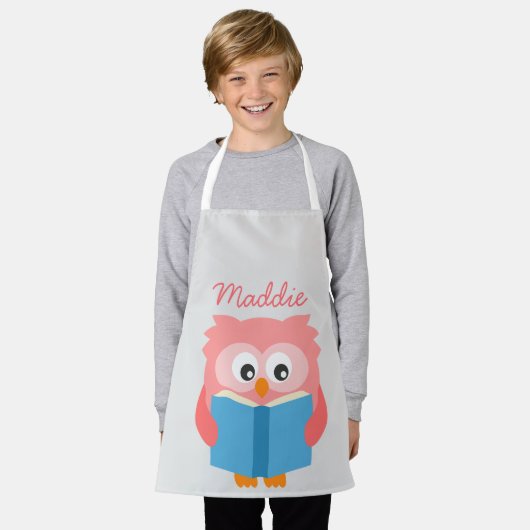 Roze schattige leesuil schort (Gedragen)