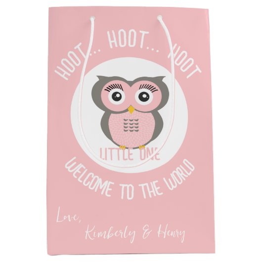 Roze Schattige Uil Hoot Hoot Welkom op de Wereld Medium Cadeauzakje (Voorkant)