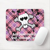Roze schedel en kruisbeenderen met hart en met pot muismat (Met muis)