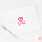 Roze Schedel en Kruisbeenderen Ronde Sticker (Envelop)