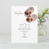 Roze Schoenen Bassinet Baby shower Invitation Kaart (Staand voorkant)