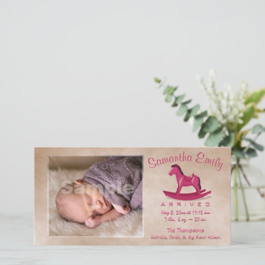 Roze Schommelpaard Geboorteaankondiging Aankondiging (Staand voorkant)