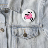 Roze scooter ronde button 5,7 cm (In situ)