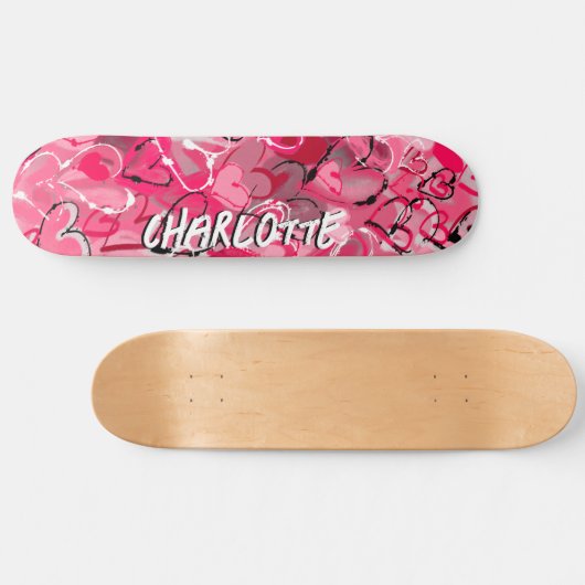 Roze Serenity: Speelse Graffiti Love Hearts Persoonlijk Skateboard (Horizontaal)