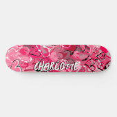 Roze Serenity: Speelse Graffiti Love Hearts Persoonlijk Skateboard (Horizontaal)