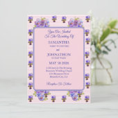 Roze Shabby Chic Flower Viola Huwelijksuitnodiging Kaart (Staand voorkant)