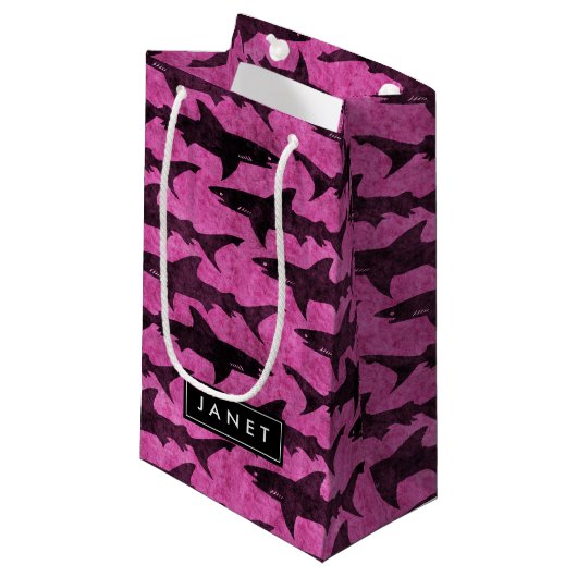 Roze Shark Bag met label voor naam Klein Cadeauzakje (Voorkant Gekanteld)