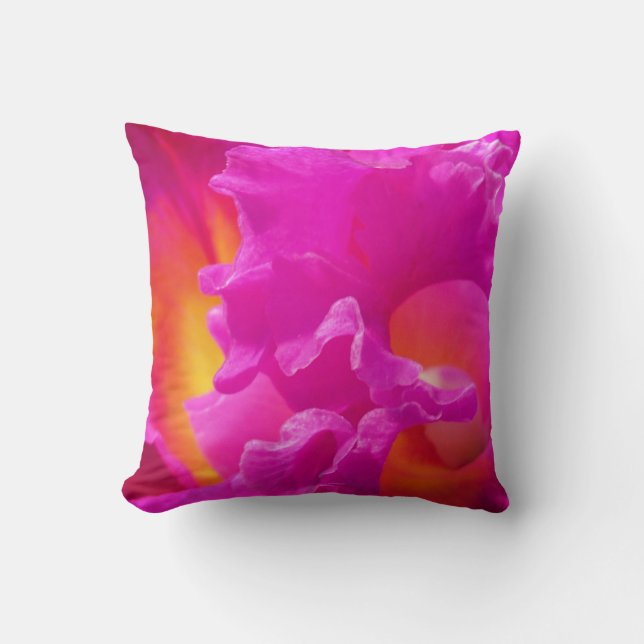Roze Sierkussen van Floral (Voorkant)