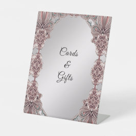 Roze sierlijke tafelblad tekenen reclamebord met voetstuk