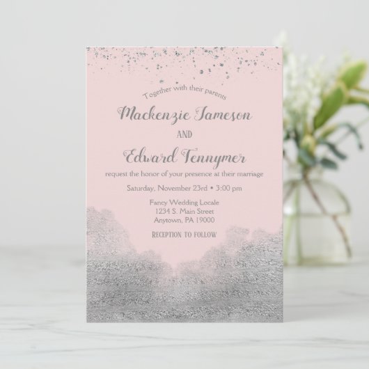 Roze Silver Confetti Wedding Uitnodiging (Staand voorkant)