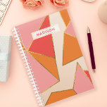 Roze Sinaasappel Geometrisch Goud Glitter Geperson Planner<br><div class="desc">Verhelder uw planning met deze roze en oranje geometrische gouden glitter gepersonaliseerde planner. Deze planner is ideaal voor vrouwen die houden van gedurfde en levendige design en combineert opvallende kleurenblokken met handige functies. De sprankelende gouden glitteraccenten en het moderne geometrische patroon voegen een vleugje glamour toe aan uw dagelijkse organisatie....</div>