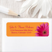 Roze Sinaasappel Gerbera Daisy Bruiloft Retouradre Etiket (Insitu)