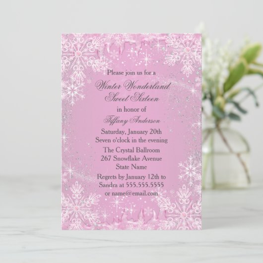 Roze Snowflake Winter Wonderland Sweet 16 Invite Kaart (Staand voorkant)