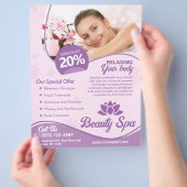 Roze Spa, Schoonheidssalon, Wellness Center Flyer (Hand)