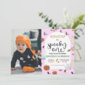 Roze Spooky One Halloween Ghost 1st Birthday Foto Kaart (Staand voorkant)