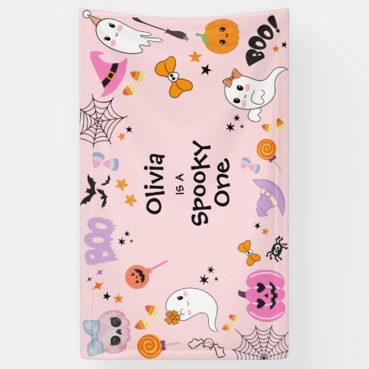 Roze Spooky One Schattige Ghost Halloween 1st Birt Spandoek (Verticaal)