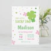 Roze St. Patrick's Day Birthday Uitnodiging (Staand voorkant)