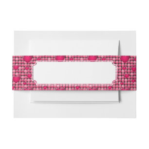 Roze stapel met hart uitnodigingen wikkel