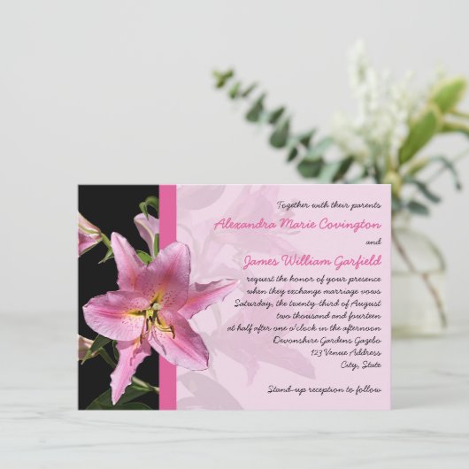 Roze Stargazer Lily Wedding uitnodiging 2 (Staand voorkant)
