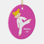 Roze Stars Taekwondo Blonde Girl gepersonaliseerd Keramisch Ornament (Rechts)